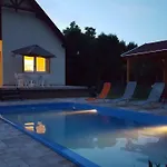 빌라 Balaton Gyenes *