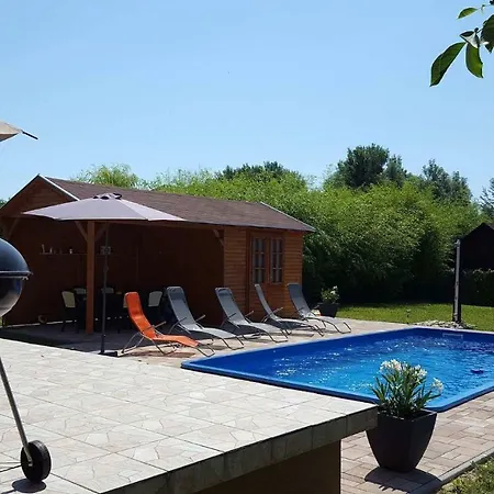 Balaton Gyenes Villa