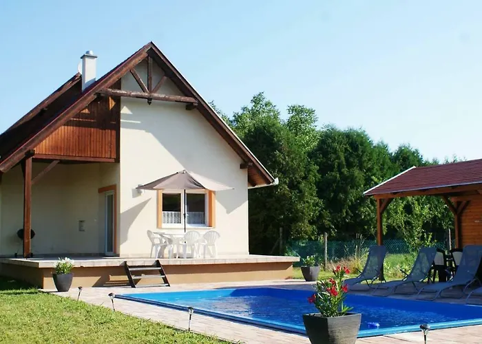 וילה Balaton Gyenes גיינסדיאס